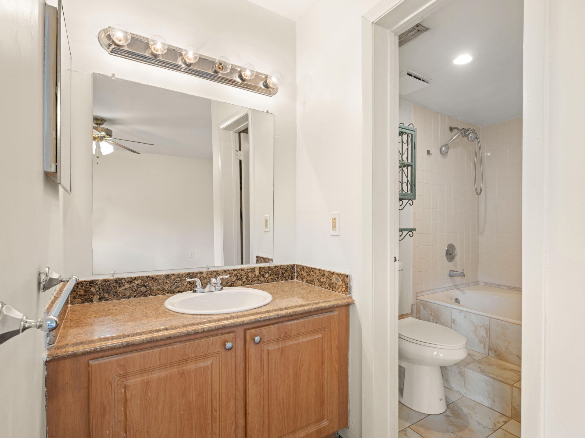 811 SE 4th Avenue, Unit C103, Dania Beach, FL 33004 Photo