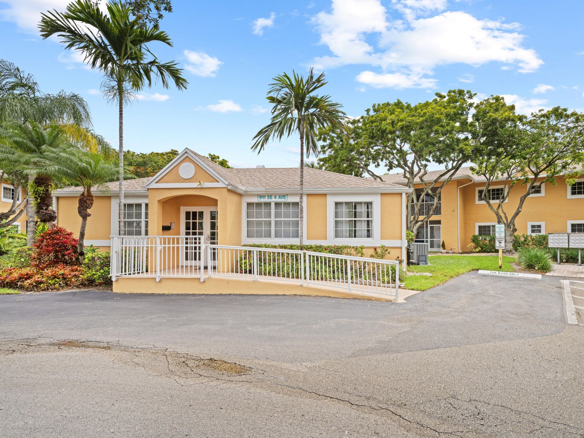 811 SE 4th Avenue, Unit C103, Dania Beach, FL 33004 Photo