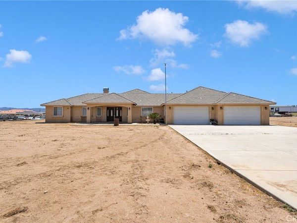 14201 Rodeo Road, Hesperia, CA 92344