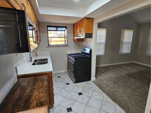 1226 W Palm, Orange, CA 92868