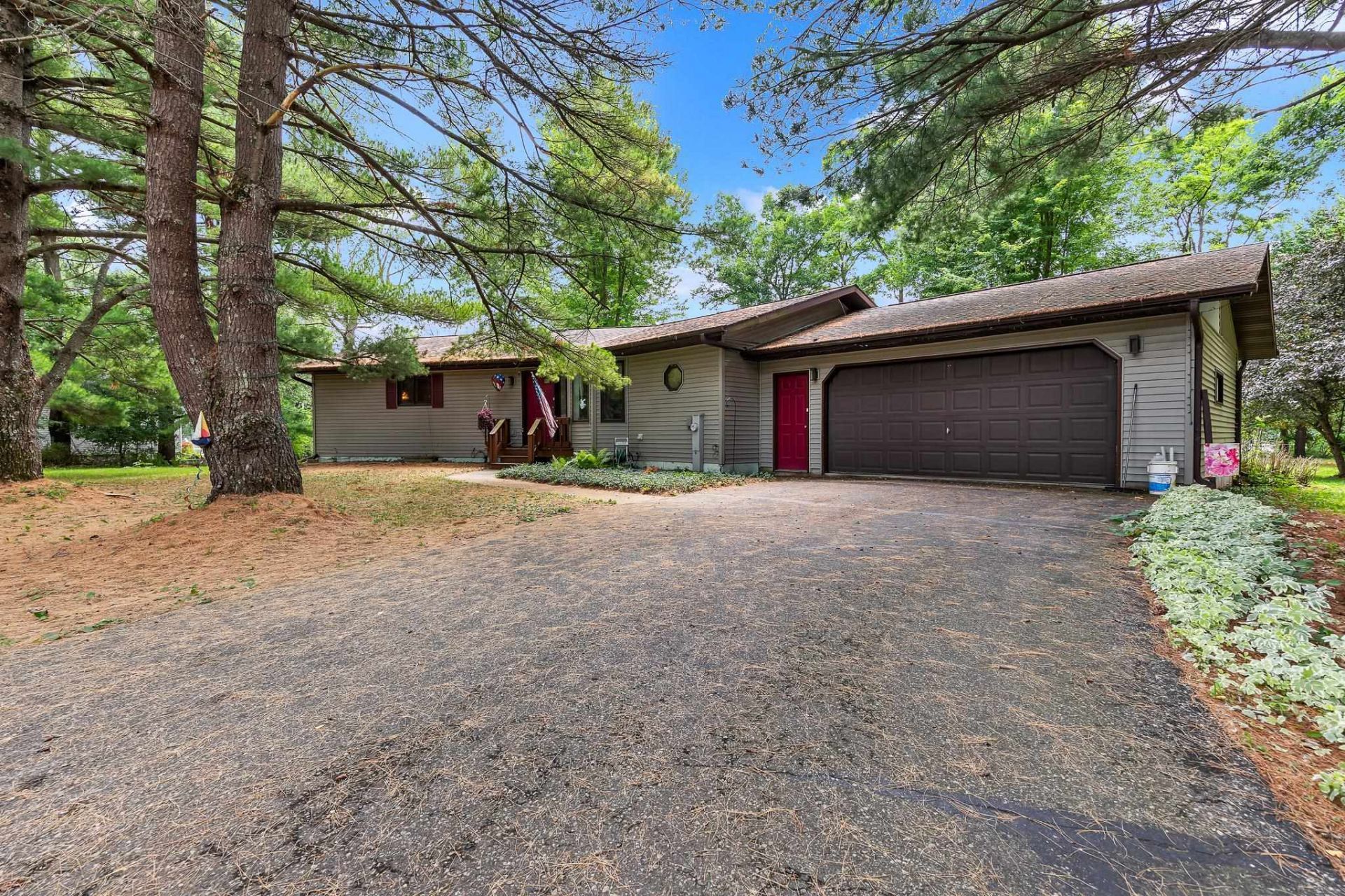 1141 Czech Pass, Friendship, WI 53934 Main Photo