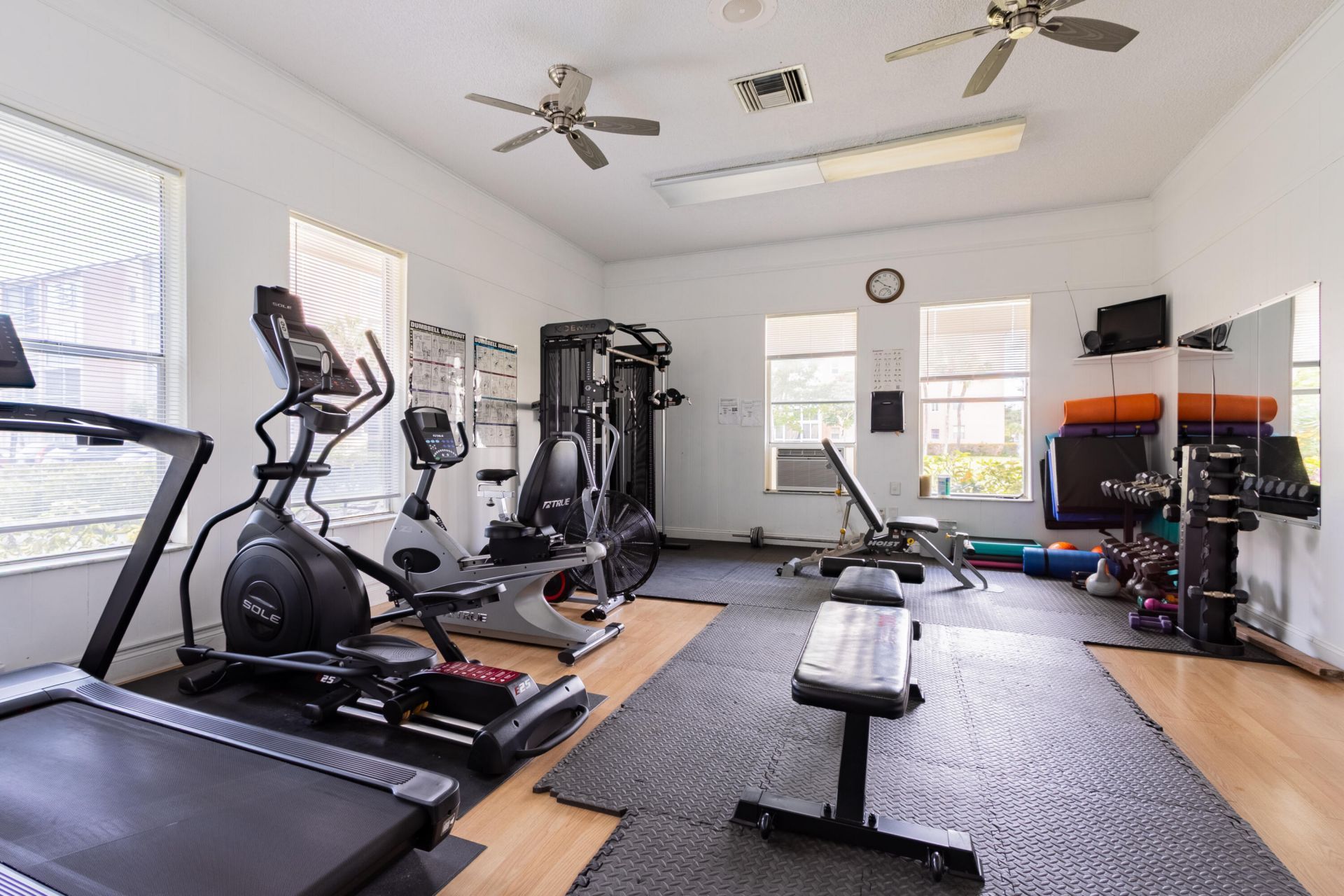 2811 Somerset Drive, Unit 412, Lauderdale Lakes, FL 33311 Photo