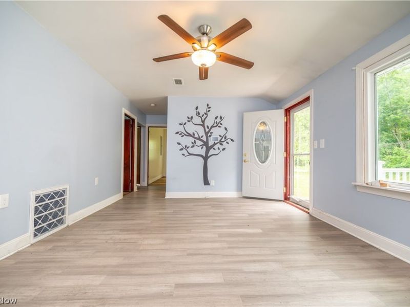 1020 Water Street, Newton Falls, OH 44444 Photo 9
