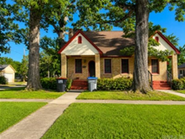 910 and 912 W 13th Avenue, Pine Bluff, AR 71601