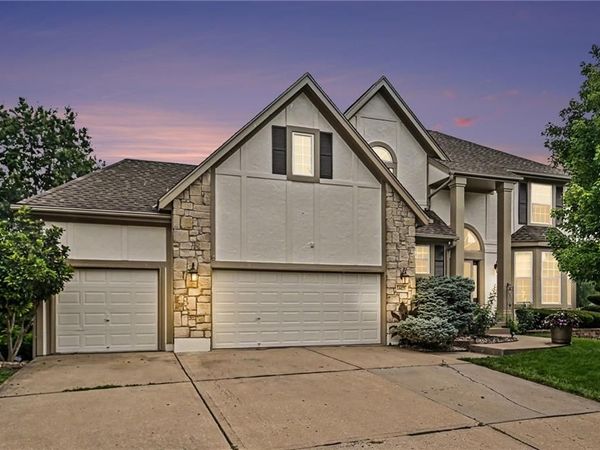 14425 S Blackfeather Street, Olathe, KS 66062