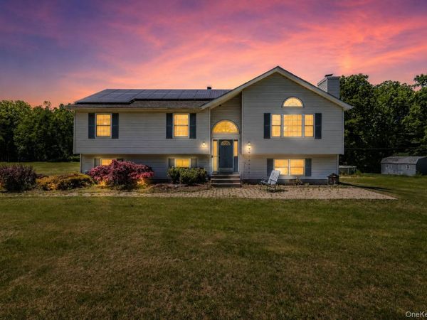 310 Gillespie Street , Pine Bush, NY 12566