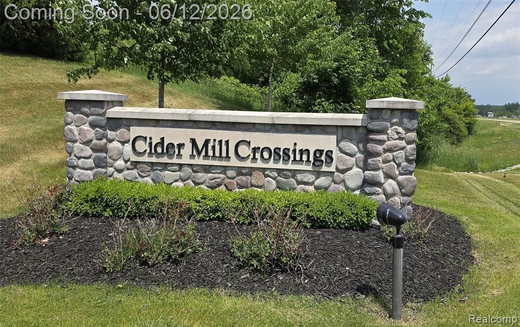 9758 Home Court, Tyrone Township, MI 48430 Main Photo