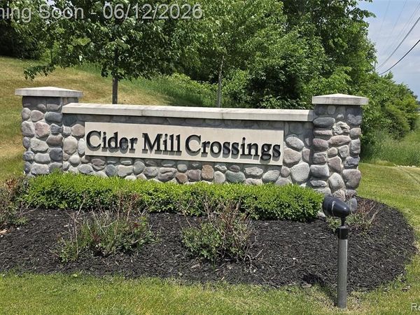 9758 Home Court , Tyrone Twp, MI 48430