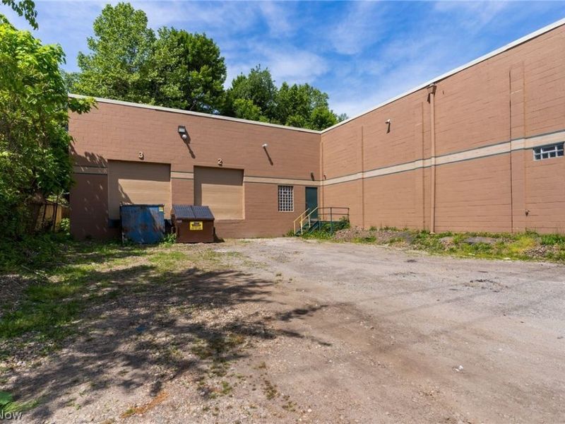 1104 Andrews Avenue, Youngstown, OH 44505 Photo 5