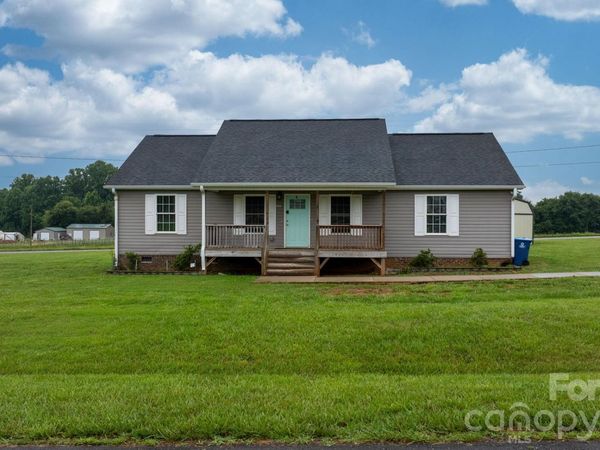 2407 Dellinger Drive, Newton, NC 28658
