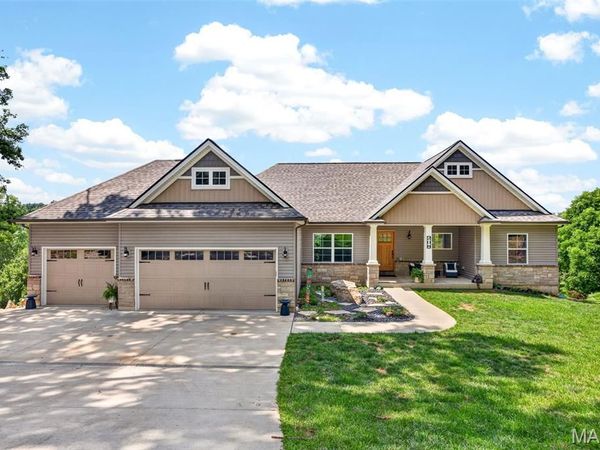 208 Berg Crossing Drive, Augusta, MO 63332
