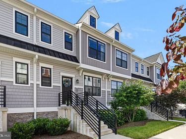 313 CHESTNUT STREET, COLLEGEVILLE, PA 19426