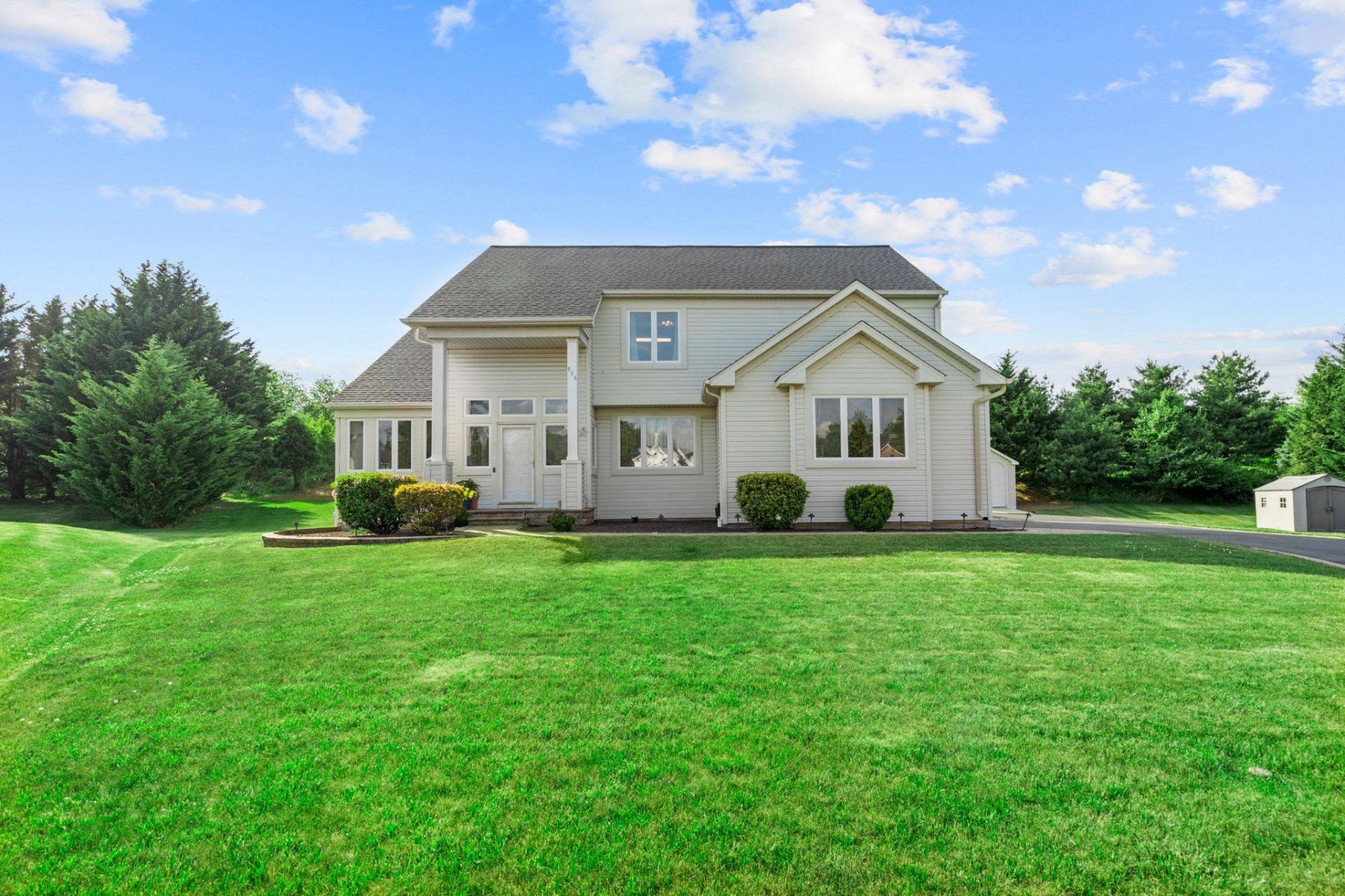 936 LONGWOOD COURT, CHALFONT, PA 18914
