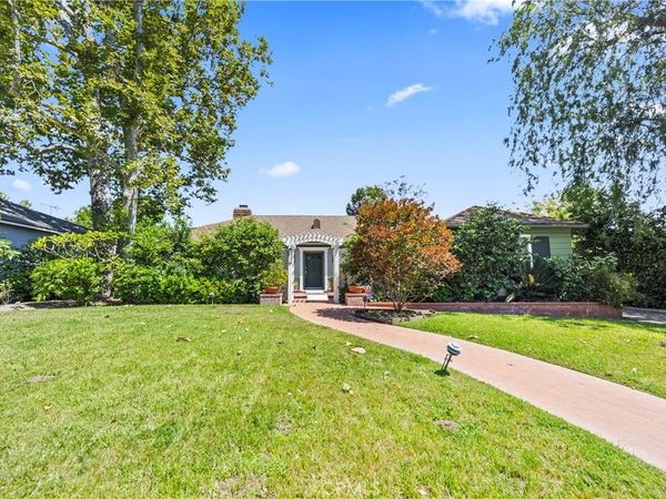 3521 Yorkshire Road, Pasadena, CA 91107