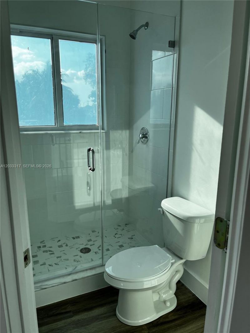 37 NW 70th St , Unit B, Miami, FL 33150 Photo
