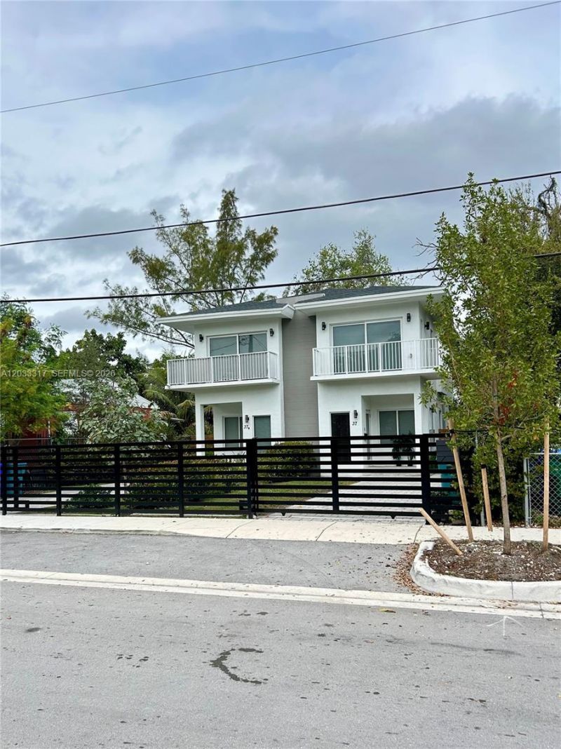 37 NW 70th St , Unit B, Miami, FL 33150 Photo