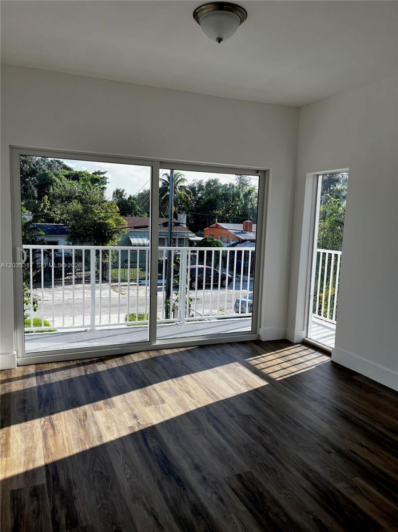 37 NW 70th St , Unit B, Miami, FL 33150 Photo