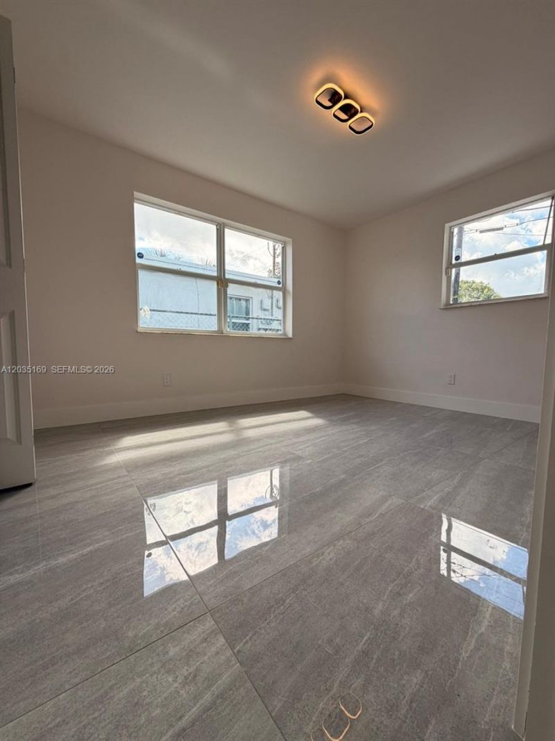 809 NW 12th Ave, Fort Lauderdale, FL 33311 Photo
