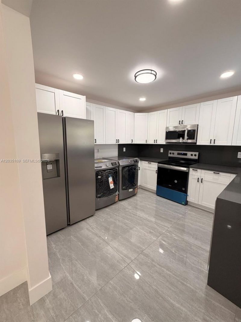 809 NW 12th Ave, Fort Lauderdale, FL 33311 Photo