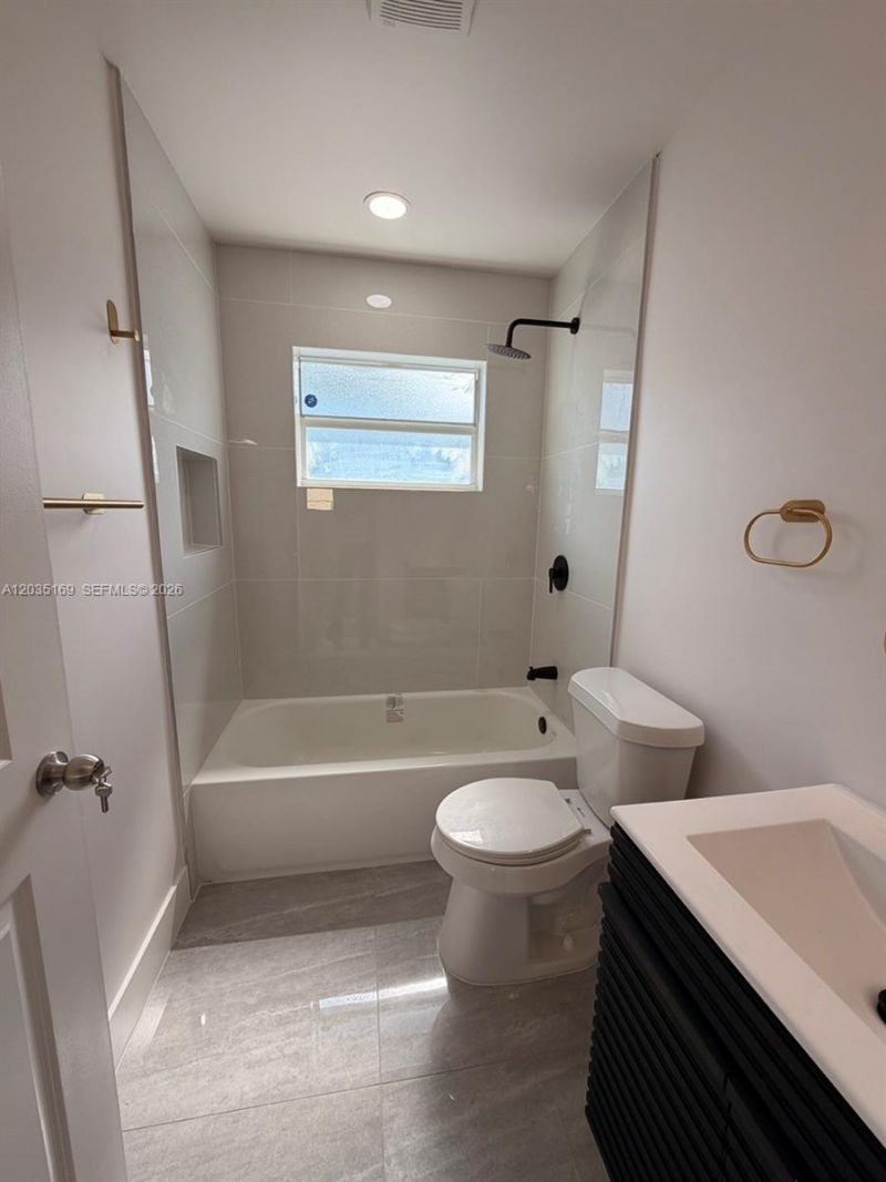 809 NW 12th Ave, Fort Lauderdale, FL 33311 Photo