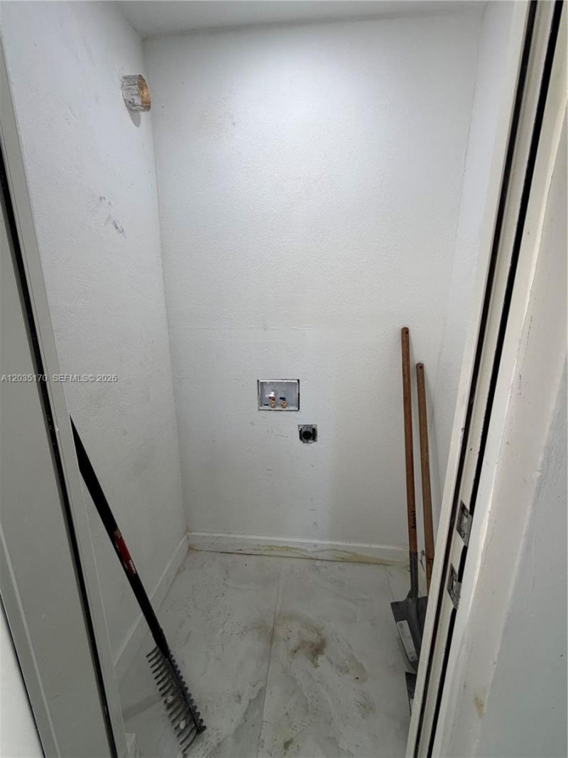 3220 Plaza St, Unit 3220, Miami, FL 33133 Photo