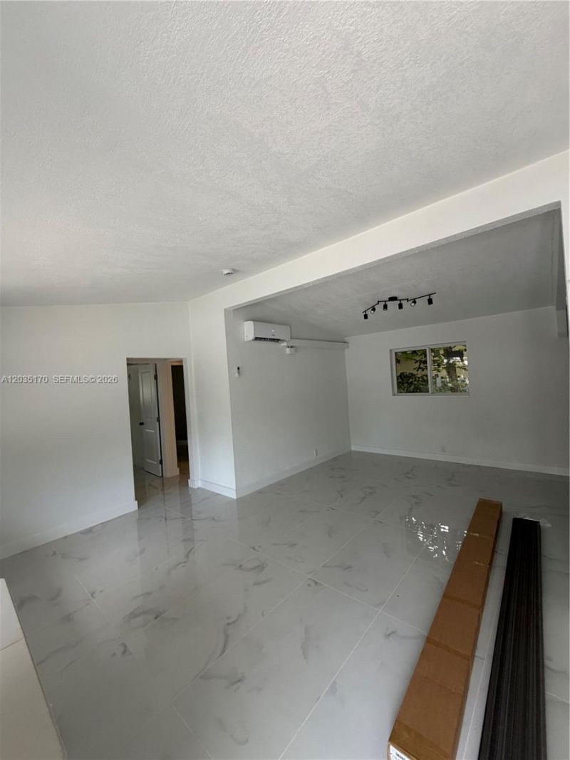 3220 Plaza St, Unit 3220, Miami, FL 33133 Photo