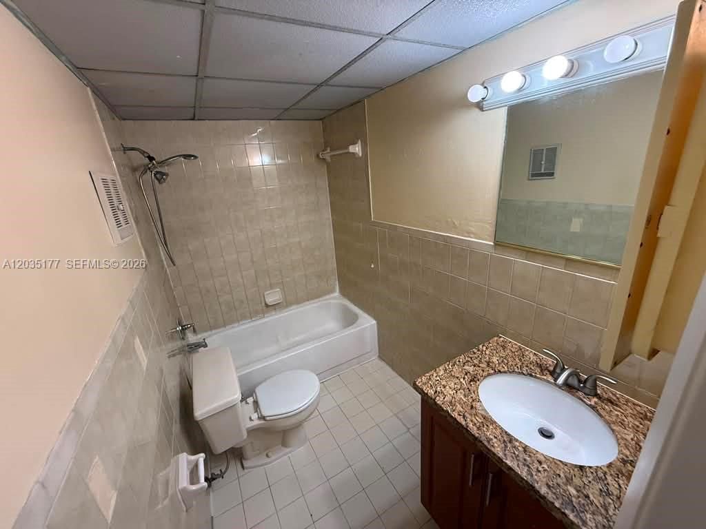 5 Olive Dr, Unit 12, Hialeah, FL 33010 Photo