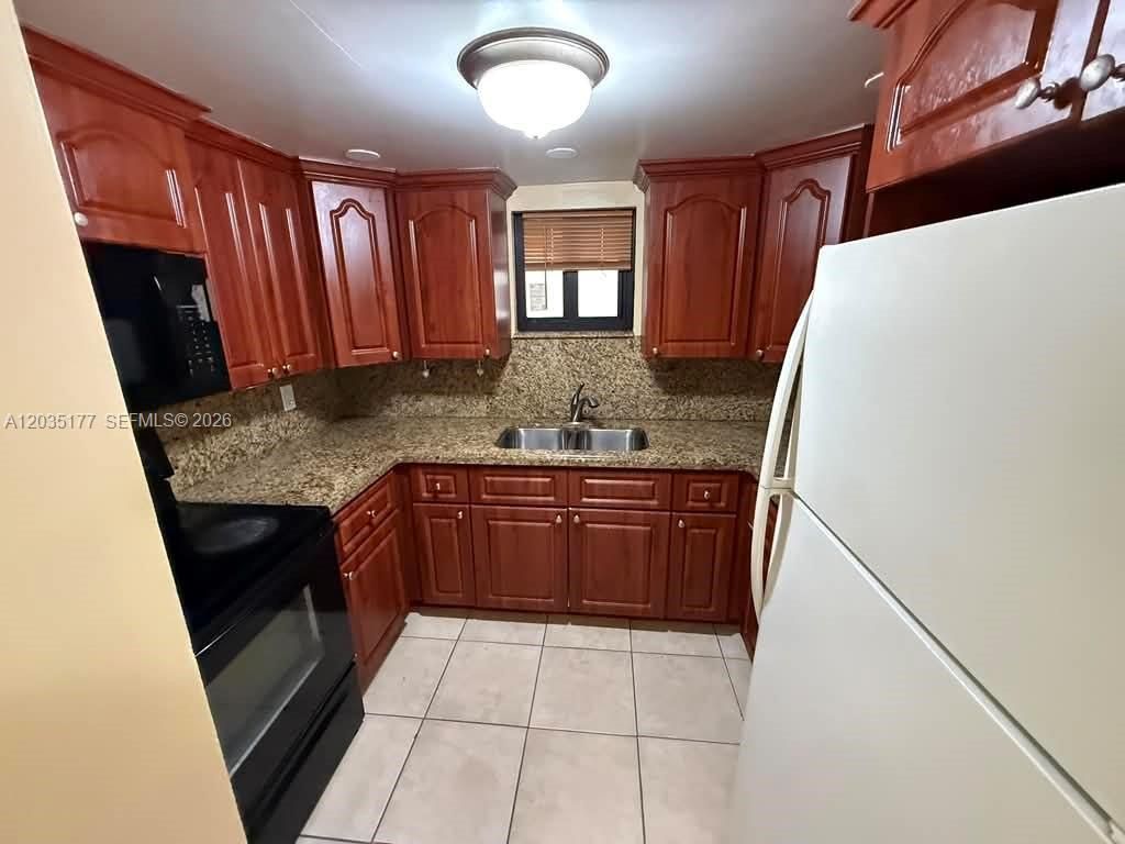 5 Olive Dr, Unit 12, Hialeah, FL 33010 Photo