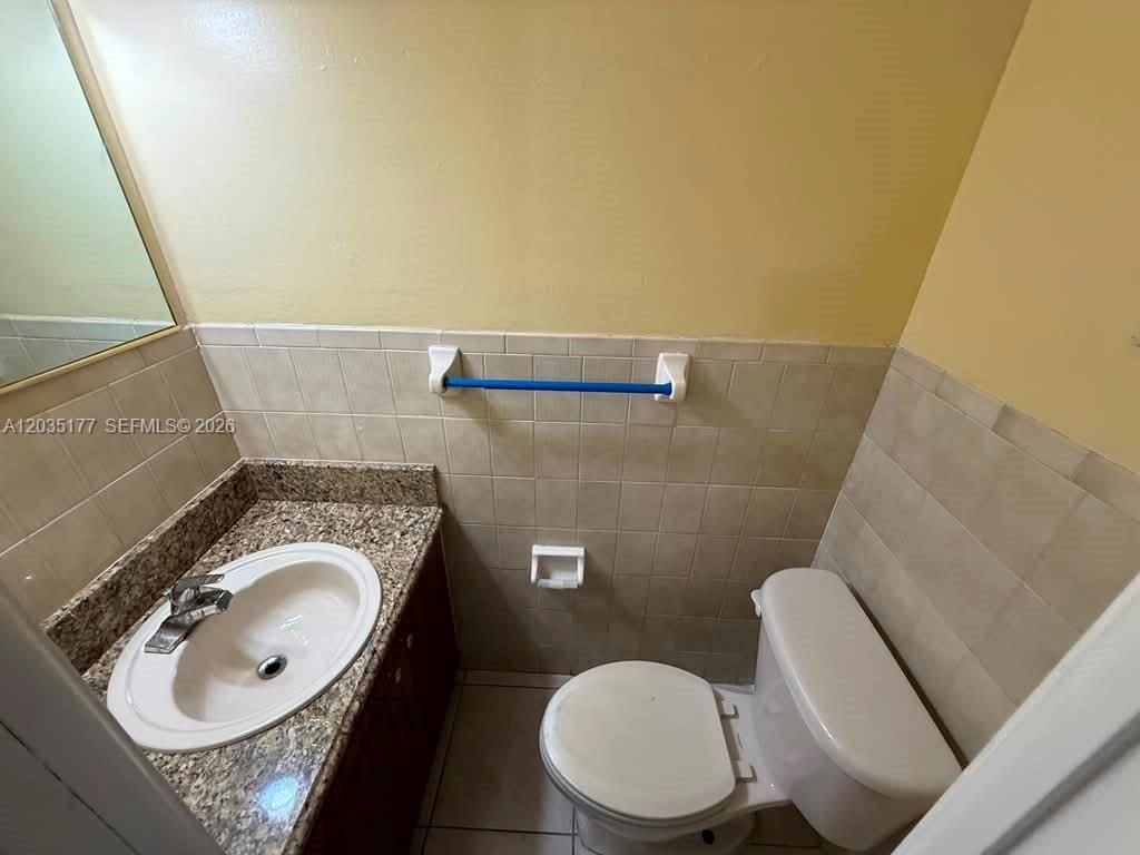 5 Olive Dr, Unit 12, Hialeah, FL 33010 Photo