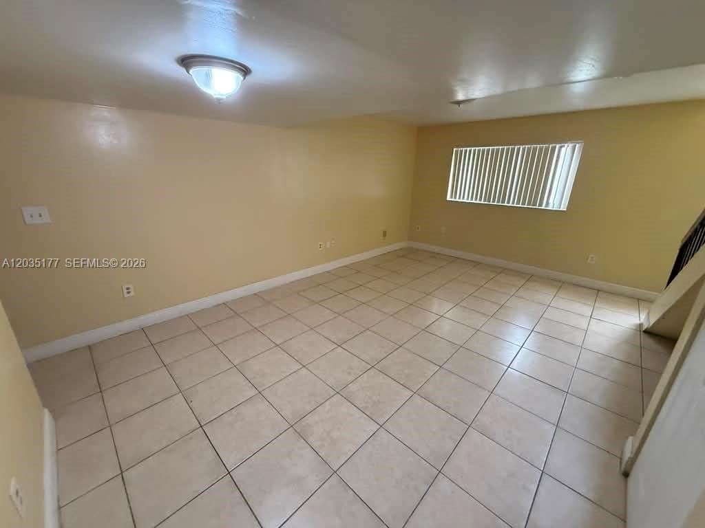 5 Olive Dr, Unit 12, Hialeah, FL 33010 Photo