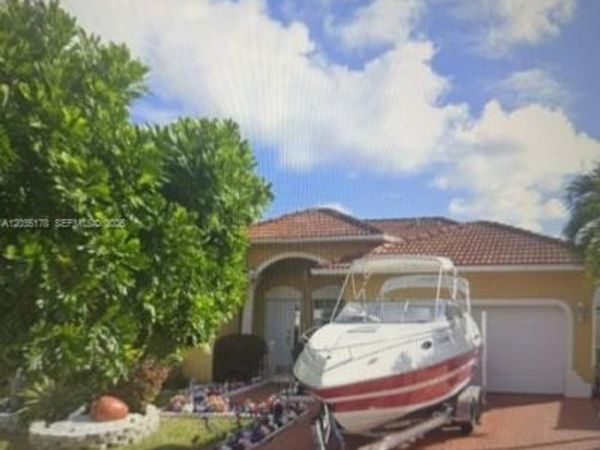 18201 SW 144th Ct , Miami, FL 33177