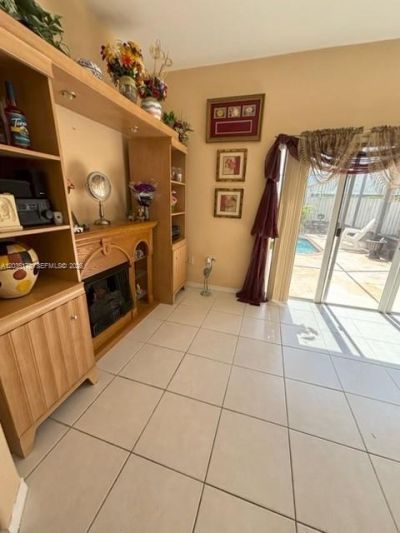 18201 SW 144th Ct, Miami, FL 33177 Photo