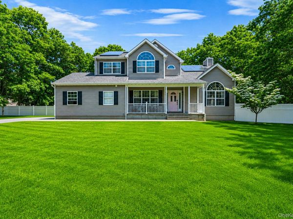 9 Mulligan Drive , Medford, NY 11763