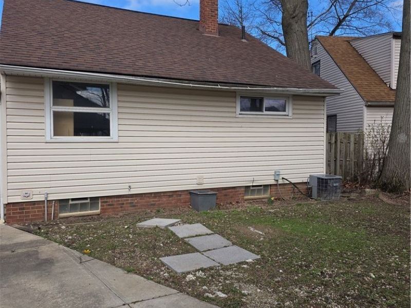 13710 Cranwood Park Boulevard, Garfield Heights, OH 44125 Photo 20