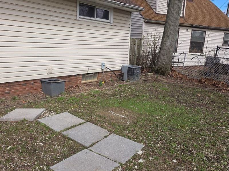 13710 Cranwood Park Boulevard, Garfield Heights, OH 44125 Photo 21
