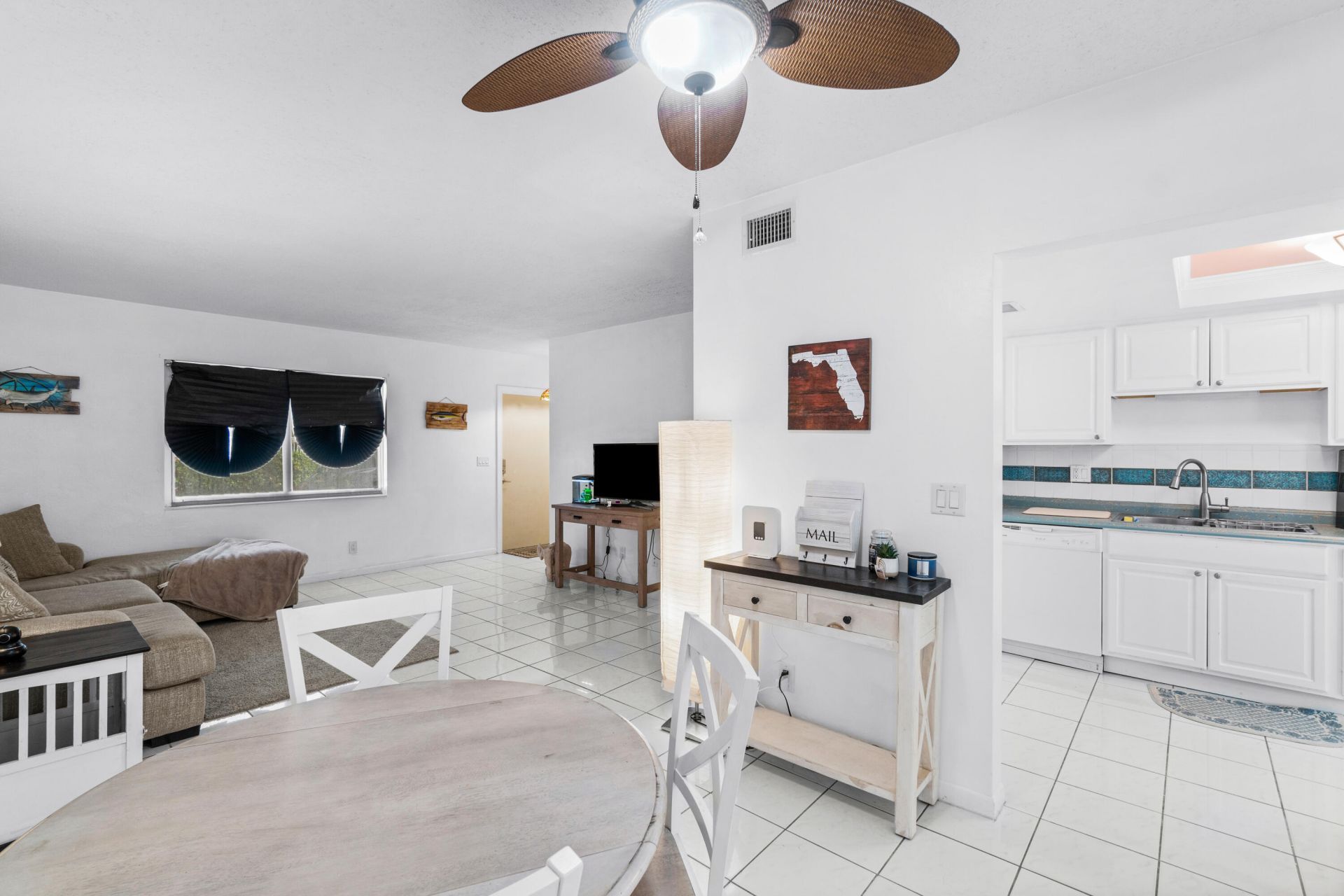 658 NE 6th Court E, Unit E, Boynton Beach, FL 33435 Photo