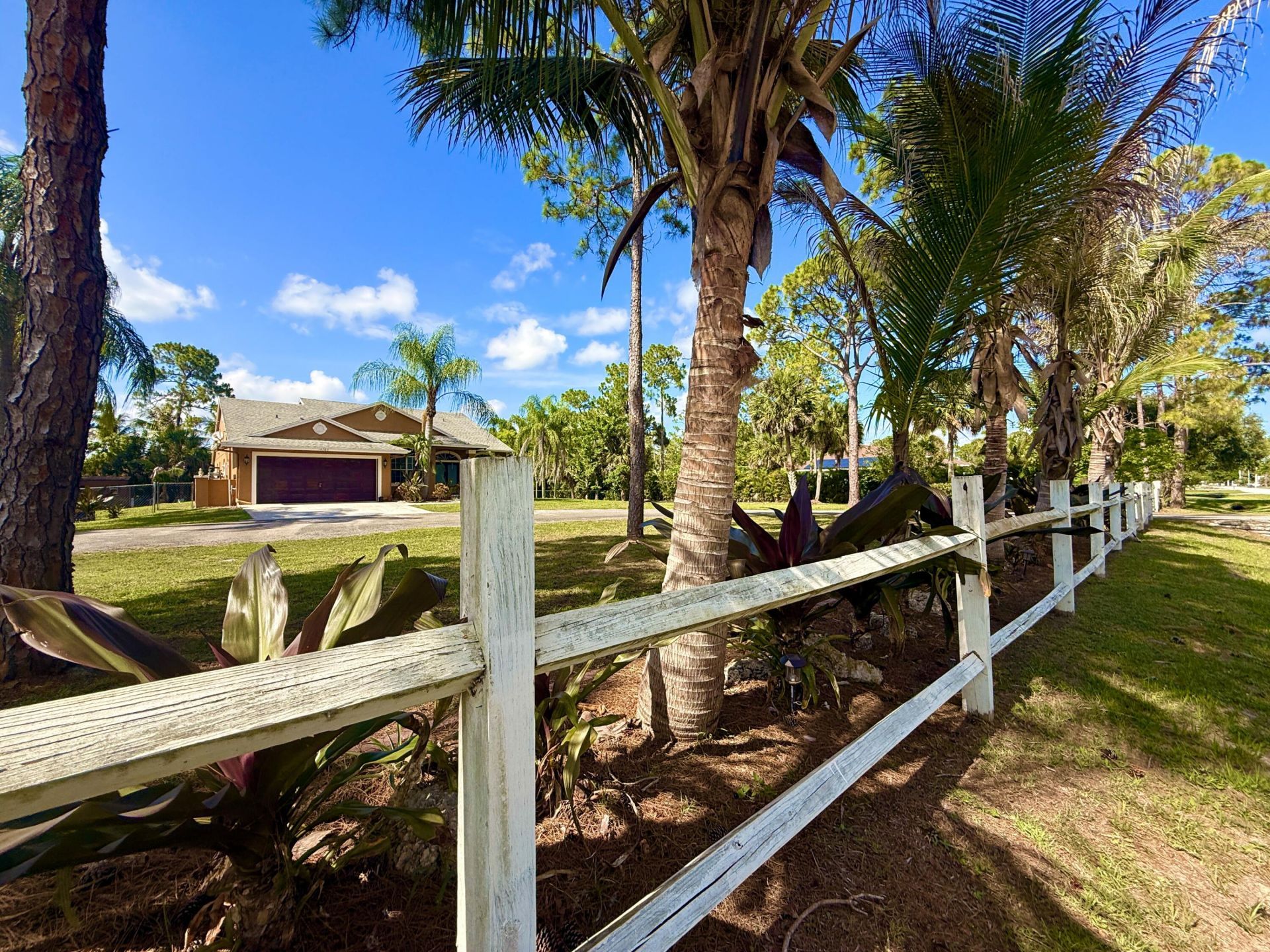 14703 N 71st Pl Place N, The Acreage, FL 33470 Photo