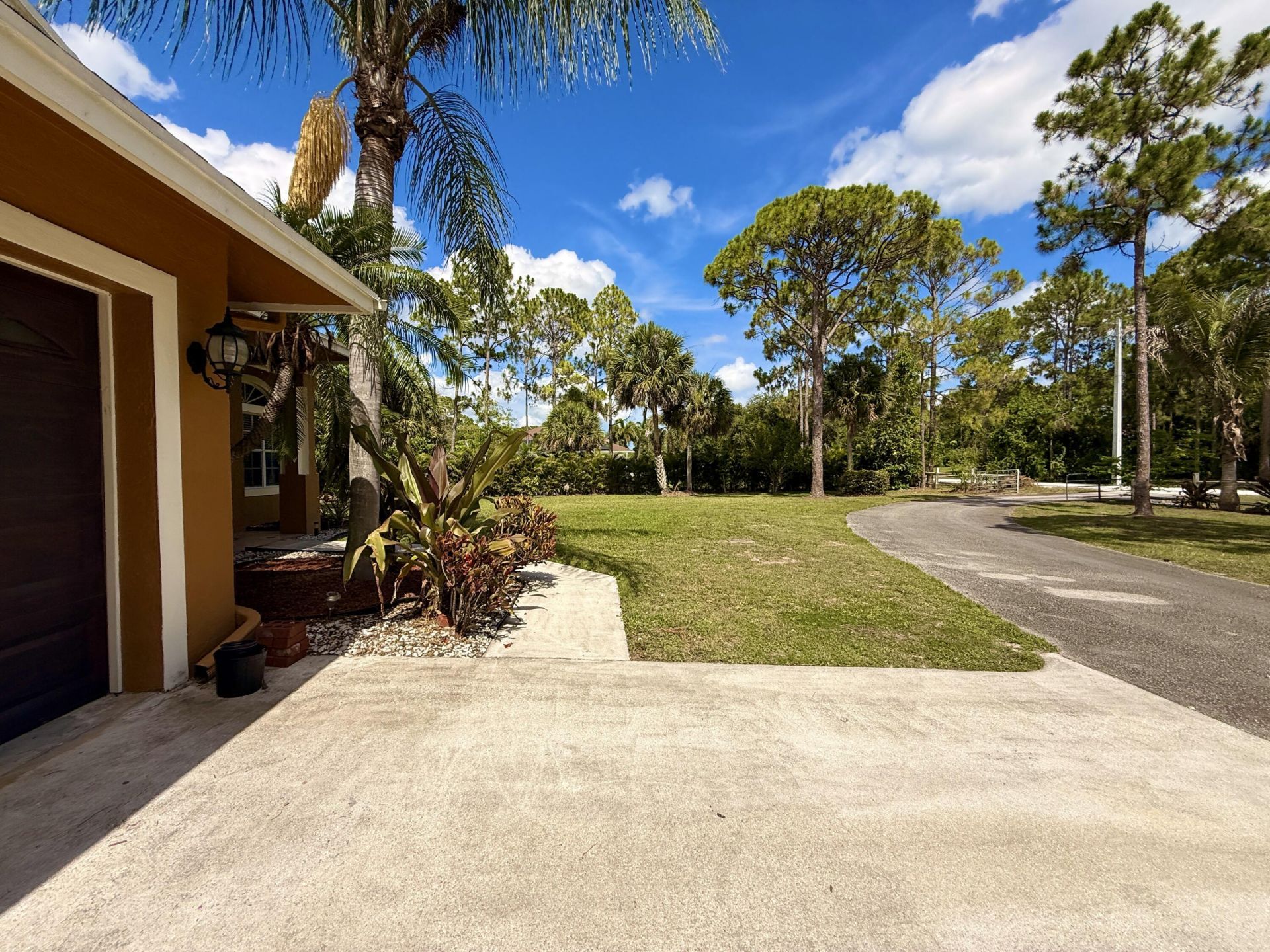 14703 N 71st Pl Place N, The Acreage, FL 33470 Photo