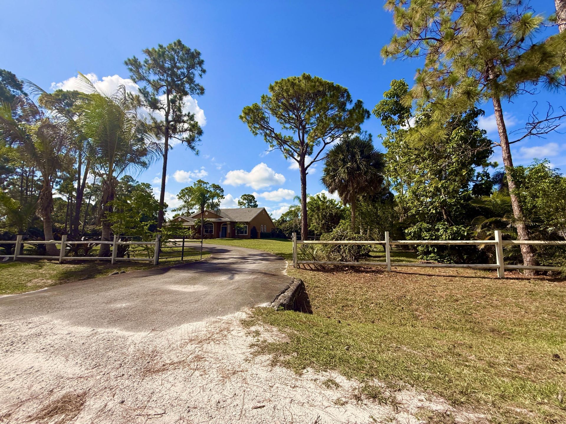 14703 N 71st Pl Place N, The Acreage, FL 33470 Photo