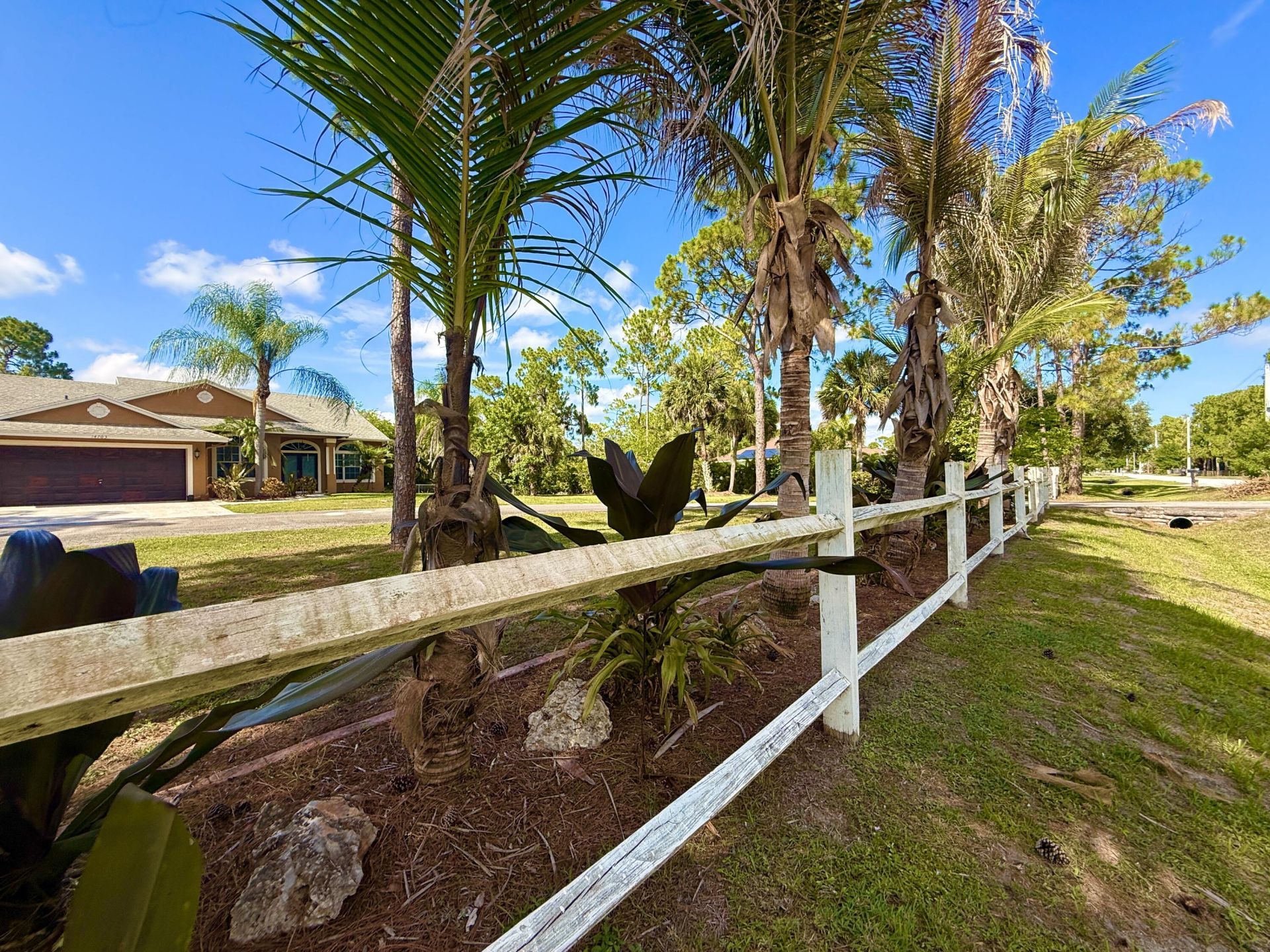 14703 N 71st Pl Place N, The Acreage, FL 33470 Photo