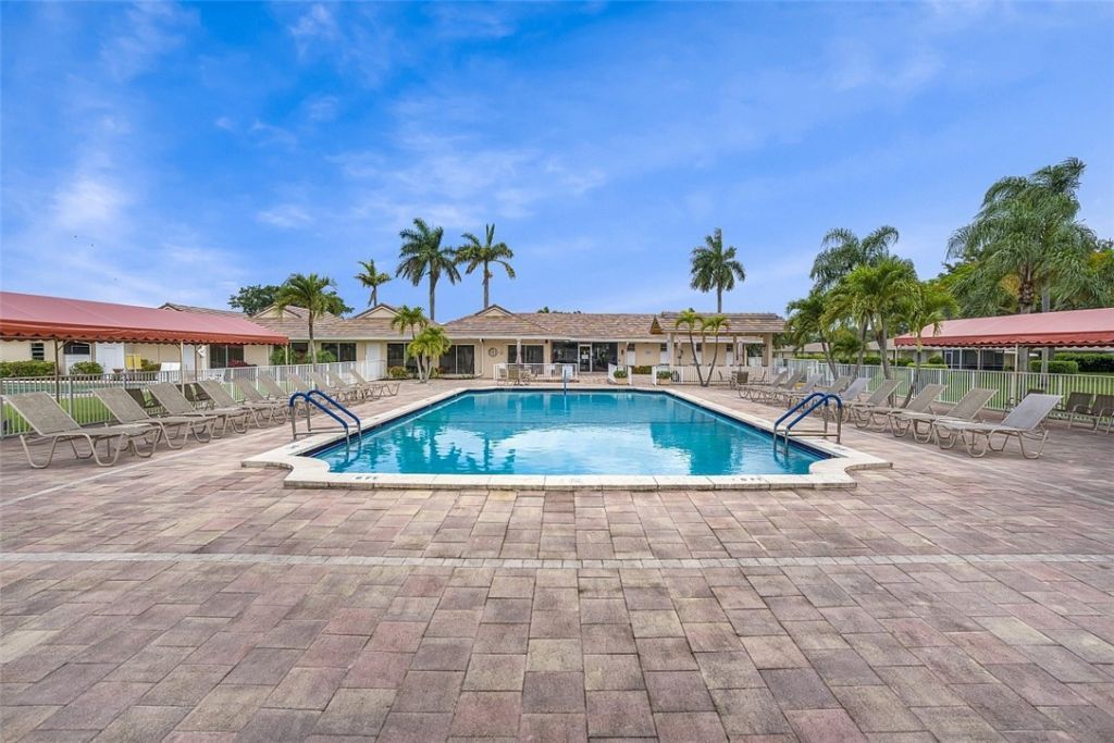8900 Warwick Drive, Unit N/A, Boca Raton, FL 33433 Photo