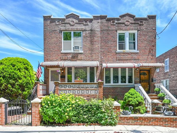 6953 73rd Place, Middle Village, NY 11379