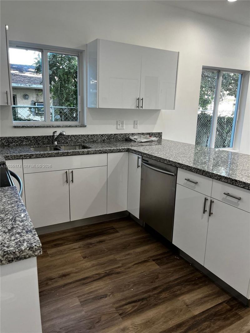 37 NW 70th St, Miami, FL 33150 Photo