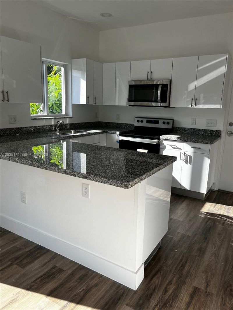 37 NW 70th St, Miami, FL 33150 Photo