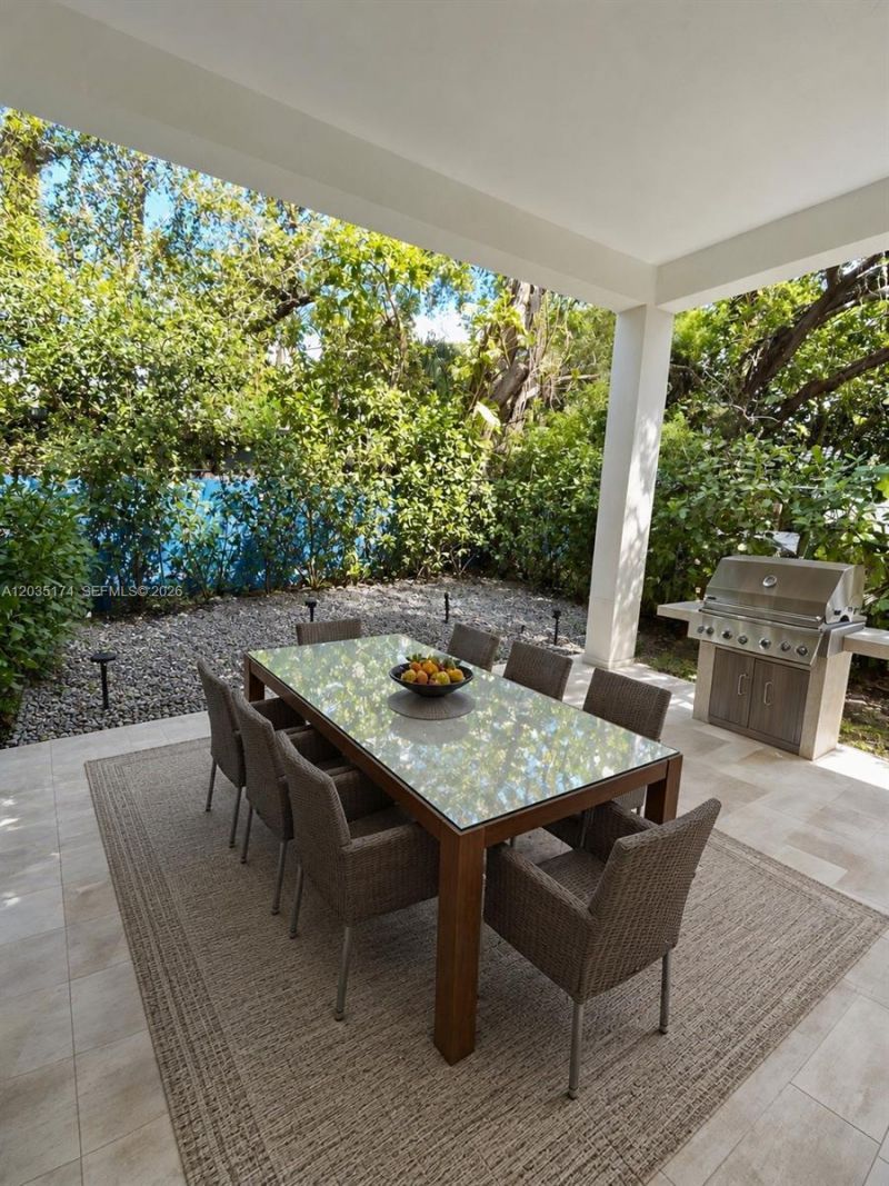 37 NW 70th St, Miami, FL 33150 Photo