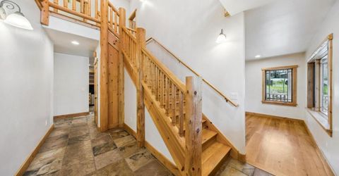 1932 Apache Avenue, South Lake Tahoe, CA 96150 Photo