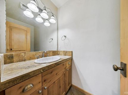 1932 Apache Avenue, South Lake Tahoe, CA 96150 Photo