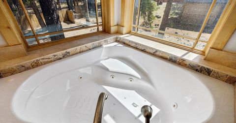 1932 Apache Avenue, South Lake Tahoe, CA 96150 Photo
