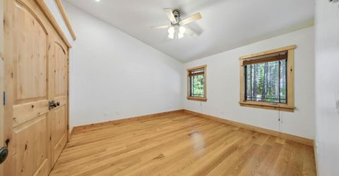 1932 Apache Avenue, South Lake Tahoe, CA 96150 Photo