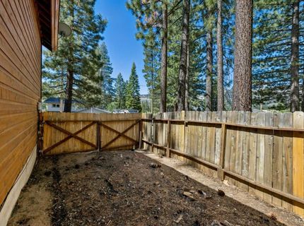 1932 Apache Avenue, South Lake Tahoe, CA 96150 Photo